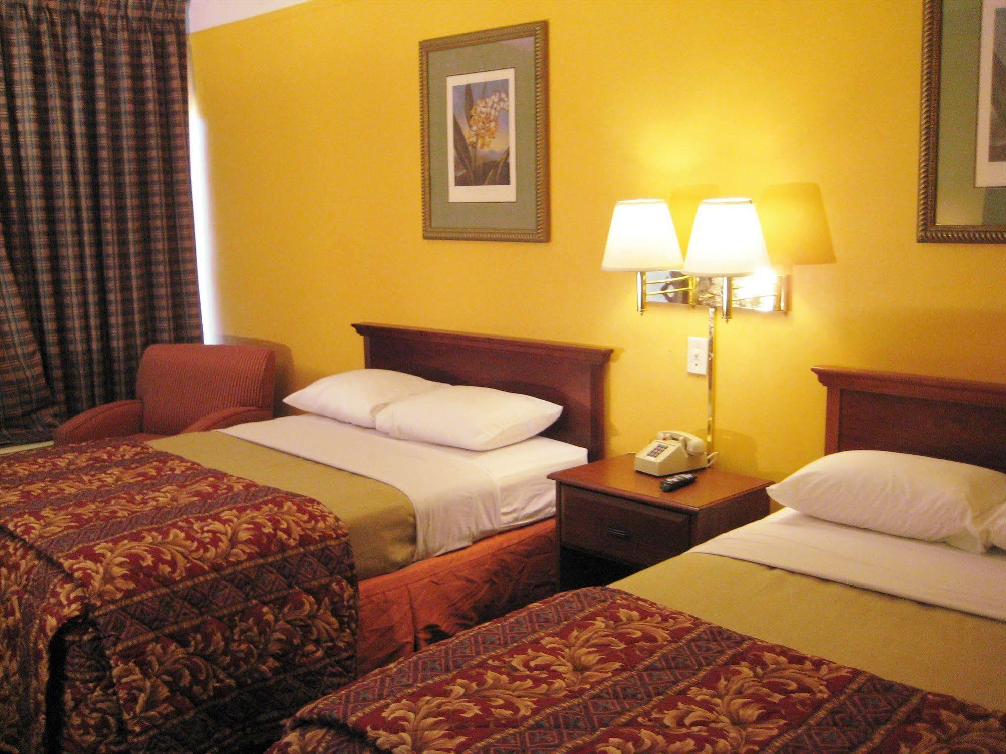 Charlotte Express Inn Esterno foto