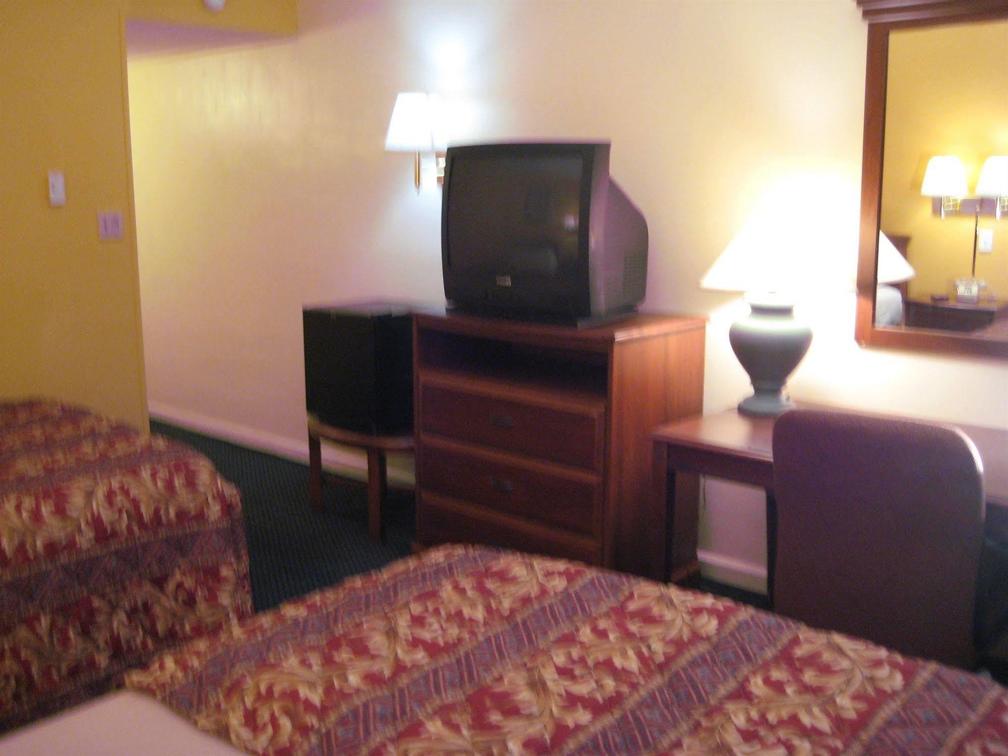 Charlotte Express Inn Esterno foto